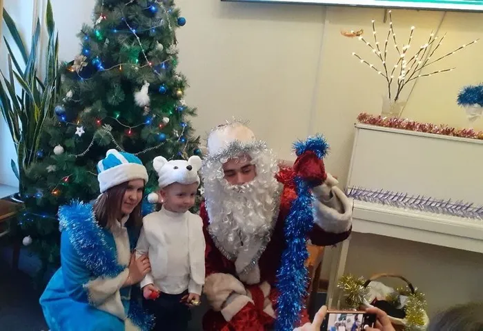 photo_5368772591486701367_y