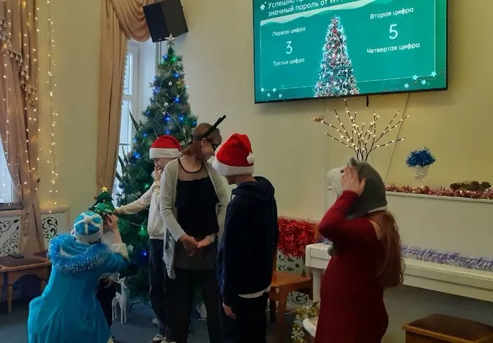 photo_5368772591486701442_y