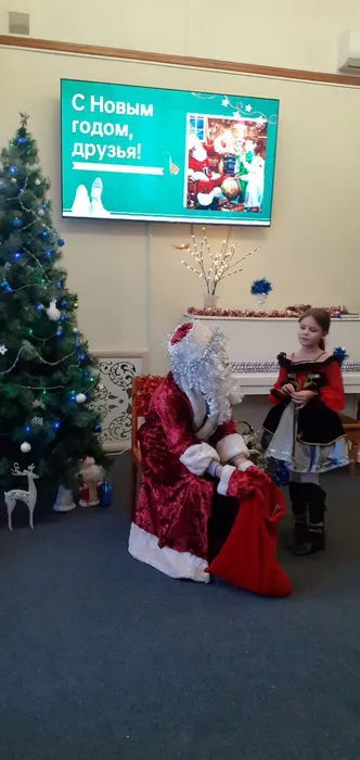 photo_5368772591486701388_y