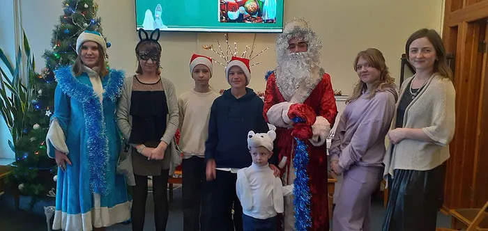 photo_5368772591486701386_y