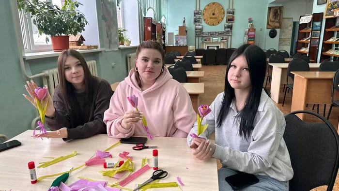 гл